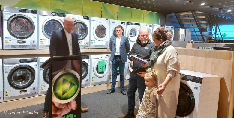 23-03-22 ep back opening 3