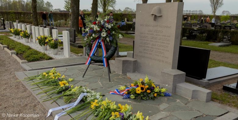 23-05-05 herdenking gramsb 5