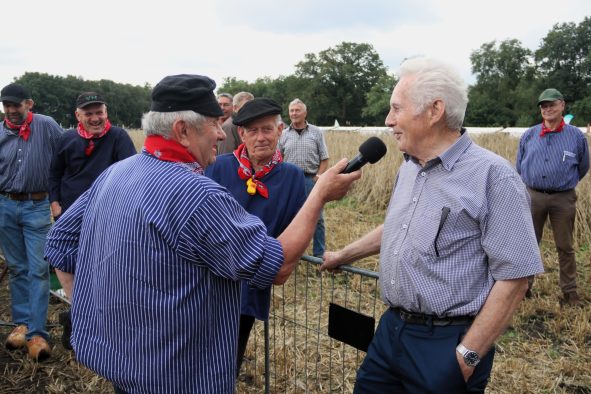 Holthoner Oogstdag 2023 DS Bertus Kelder interviewt Bertus Mittendorff (Aangepast)