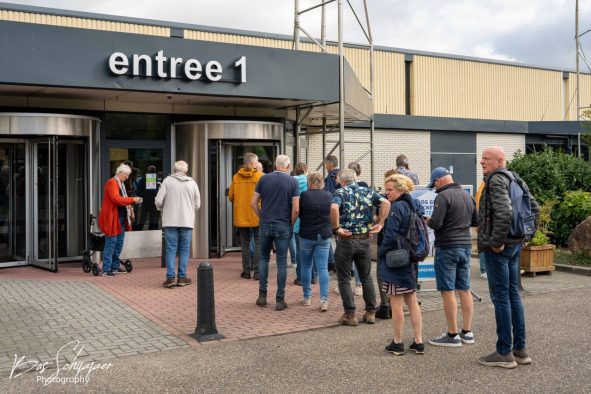 photo_5796207693831192507_y