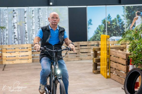 photo_5796207693831192516_y