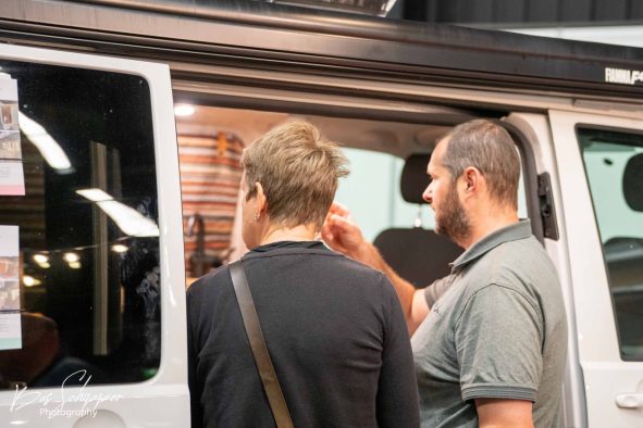 photo_5796207693831192518_y