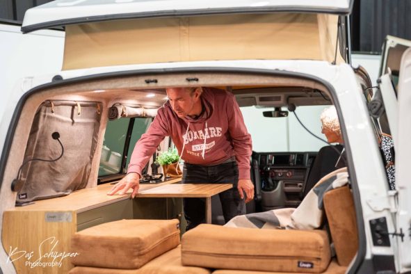 photo_5796207693831192520_y