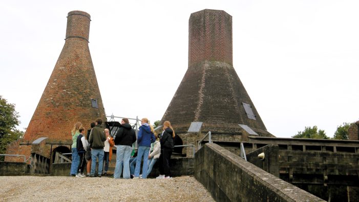 DNA Kunstexpeditie 13102023 kinderen VC en wethouder ten Kate (35) (Aangepast)