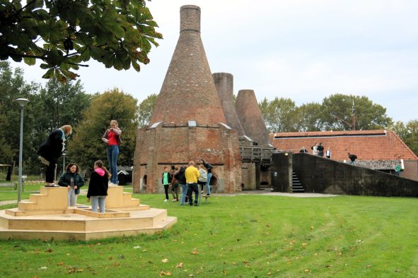 DNA Kunstexpeditie 13102023 kinderen VC en wethouder ten Kate (42) (Aangepast)