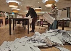 Stemmenbussen zijn leeg Stemmenbussen zijn leeg