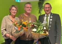 Echtpaar Dogger geridderd voor inzet als pleegouders