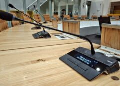 Alle lokale partijen aanwezig bij Politiek Café RTV4