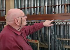 Orgelbouwer Hagels sluit carrière af met vierklaviers orgel