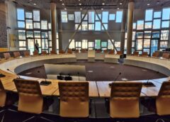 Vier onderscheidingen bij afscheid gemeenteraad