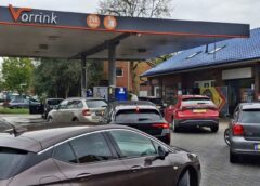 In de rij bij de pomp na Duitse prijsdaling